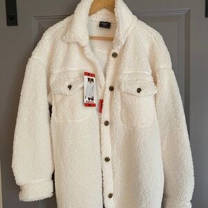White Sherpa 32 degrees heat coat sweater
